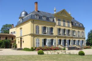 https://evideence.fr/wp-content/uploads/2021/07/château-ailly-300x200.jpg